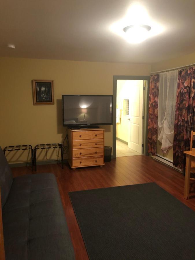 Crowsnest Vineyards Guesthouse Keremeos Kültér fotó