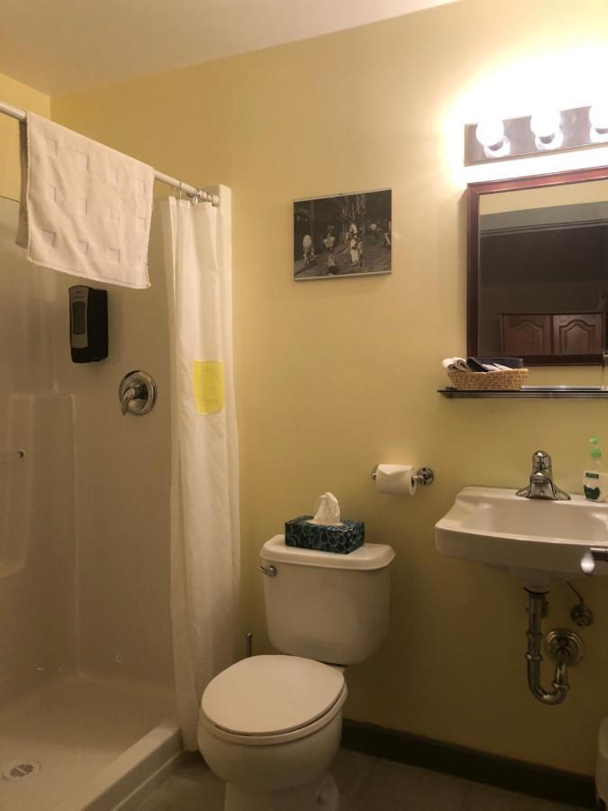 Crowsnest Vineyards Guesthouse Keremeos Kültér fotó