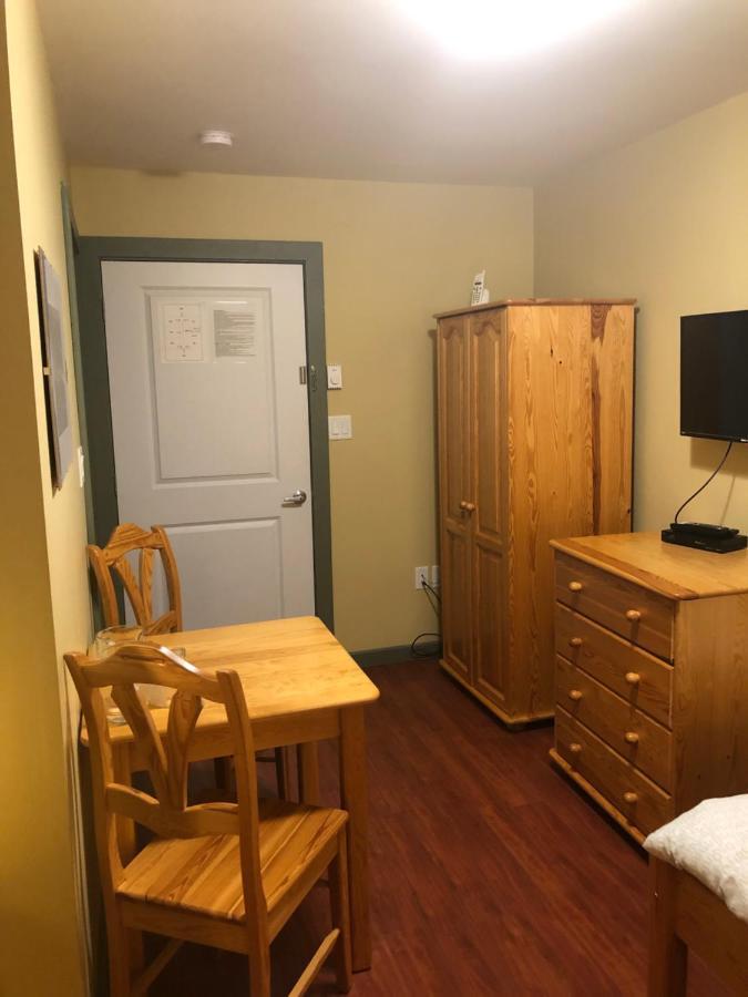 Crowsnest Vineyards Guesthouse Keremeos Kültér fotó