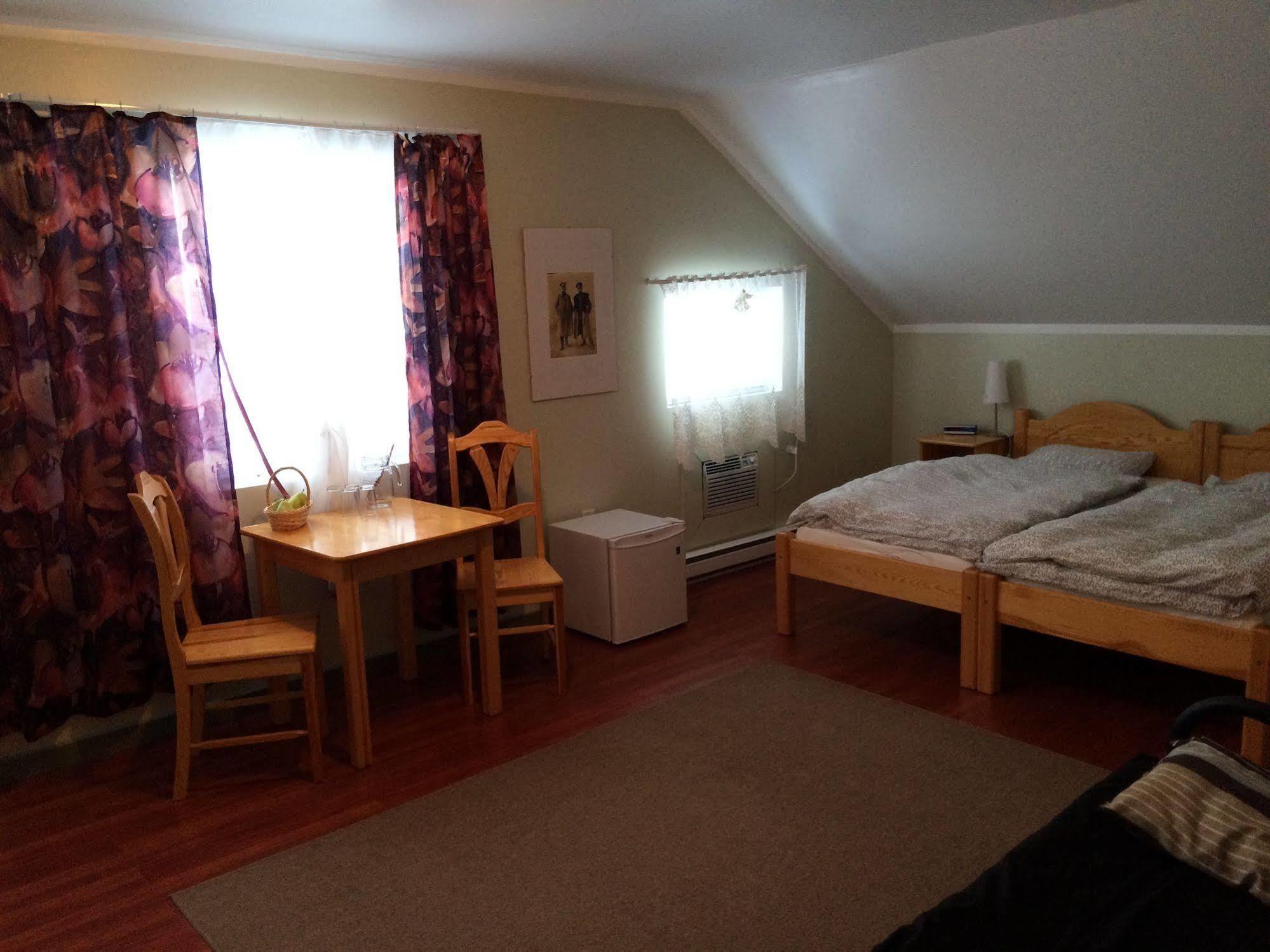 Crowsnest Vineyards Guesthouse Keremeos Kültér fotó